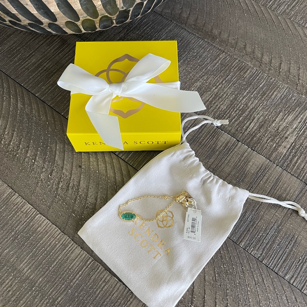 ⭐️ KENDRA SCOTT - ELAINA GOLD BRACELET